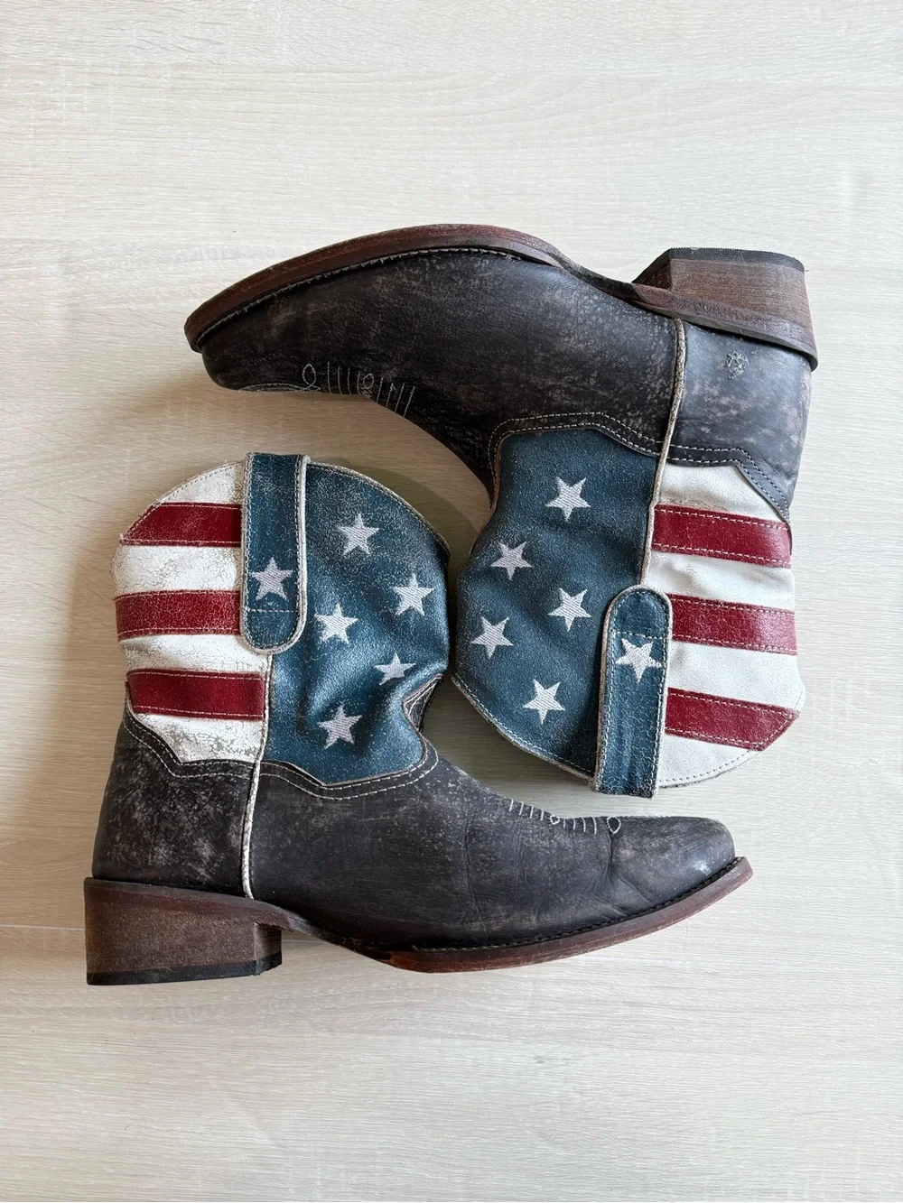 Roper women’s western
